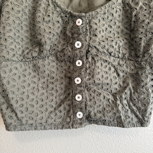 Hollister Dark Green Low Cut Eyelet Short Sleep Top Size Small - Picture 3 of 8